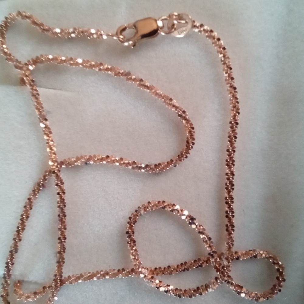 Elegant 14kt.Rose Gold Necklace - Picture 2 of 4